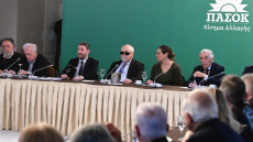 Με αιχμές για Δούκα, Γερουλάνο, Χριστοδουλάκη στην πρεμιέρα διεύρυνσης με Πελεγρίνη ο Ανδρουλάκης: «Στο ΠΑΣΟΚ δεν υπάρχουν τιμάρια»