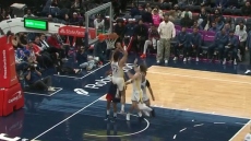 NBA: Ο Γιουρτσεβέν έπαιξε δύο λεπτά με τους Γουόριος και έβαλε... αυτοκαλάθι, δείτε βίντεο