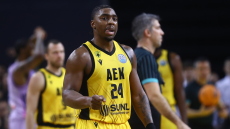 Πέρασε από το Βερολίνο και πήρε την πρωτιά και το πλεονέκτημα η ΑΕΚ, 93-88 στην παράταση την Άλμπα - Οι υποψήφιοι αντίπαλοι 

