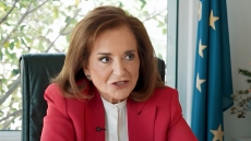 Ντόρα Μπακογιάννη: Η Μαρία Σάκκαρη είναι ένα πολύ καλό κορίτσι, έχει το ίδιο πηγαίο γέλιο με τη Μαρίκα Μητσοτάκη