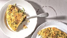 Πίτες στο λεπτό: 5 εύκολες συνταγές για air fryer, τηγάνι και τοστιέρα