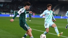 Αθλητικές μεταδόσεις: Πού θα δείτε σήμερα τις ευρωπαϊκές μάχες Παναθηναϊκού, ΑΕΚ και το Ολυμπιακός-Μπασκόνια