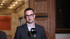 Την επόμενη εβδομάδα η παραίτηση Χαρίτση - Αναζητείται πρόσωπο κοινής αποδοχής στη Νέα Αριστερά