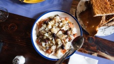 Μπακαλιάρος ξελουριστός: To ελληνικό «σεβίτσε» που τρώγεται την 25η Μαρτίου