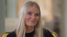 Η πριγκίπισσα της Νορβηγίας Μέτε-Μάριτ μίλησε για τη σχέση της με τον Επστάιν: Εύχομαι να μην τον είχα γνωρίσει, με χειραγώγησε