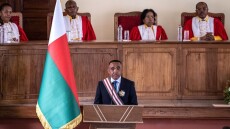 Από ανιχνευτή ψεύδους και συνέντευξη θα περάσουν οι υπουργοί στη Μαδαγασκάρη: «Ψάχνουμε κάποιον να είναι... πάνω από 60% καθαρός»