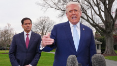 Νέο κύμα βομβαρδισμών του Ισραήλ σε Λίβανο και Ιράν, με ομοβροντία πυραύλων απαντά η Τεχεράνη - «Εξετάζω αποκλιμάκωση» λέει τώρα ο Τραμπ