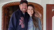 Τσακ Νόρις: Ο κόσμος έχασε έναν θρύλο, αλλά εγώ έχασα τον παππού μου, έγραψε η εγγονή του