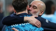 Προβληματίζουν οι γρατζουνιές στο κεφάλι του Πεπ Γκουαρδιόλα