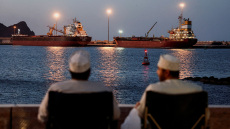 Τέλος διέλευσης που φτάνει και τα 2 εκατ. δολάρια ζητά το Ιράν από πλοία που διέρχονται το Ορμούζ