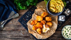 22 πεντανόστιμες συνταγές για να μαγειρέψουμε τον μπακαλιάρο την 25η Μαρτίου