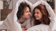 Πόσο συχνά πρέπει να κάνουν σεξ τα ζευγάρια – Υπάρχει «σωστή» απάντηση;
