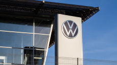 FT: Η Volkswagen μετατρέπει εργοστάσιό της, αντί για αυτοκίνητα θα παράγει εξαρτήματα του Iron Dome