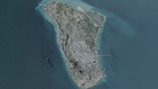 Το Ιράν στέλνει στρατό στο νησί Χαργκ, φοβάται χερσαία επέμβαση των ΗΠΑ - Ο Τραμπ λέει ότι δεν υπάρχει αδιέξοδο στις συνομιλίες, αλλά απειλεί με «κόλαση»