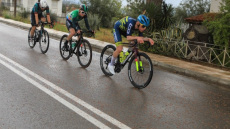 ΔΕΗ Tour of Hellas 2026: Το ατύχημα στο Μιλάνο – Σαν Ρέμο, «οδηγός» για την κατάβαση της Πορταριάς στις 8 Μαϊου!