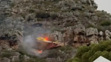Συνετρίβη ελικόπτερο στην προσπάθεια να του να σβήσει φωτιά στη Νότια Αφρική, δείτε βίντεο