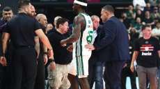 Παναθηναϊκός: Αλήθεια ο Ολυμπιακός θα σχολιάσει τα όσα ακούγονται σε κάθε αγώνα στο ΣΕΦ κατά του Δημήτρη Γιαννακόπουλου;