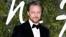 Τζέιμς Μακαβόι: Το να κάνεις παιδί στα 42 είναι σίγουρα πιο εύκολο, ανησυχώ λιγότερο