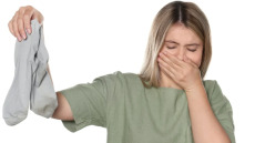 Αυτό το ρούχο-αξεσουάρ δεν φοριέται δεύτερη φορά – Πρέπει να πλένεται μετά από κάθε χρήση
