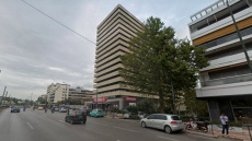 Απίστευτο: Εντόπισαν κοτέτσι και... στάνη στον 16ο όροφο πολυκατοικίας στους Αμπελόκηπους