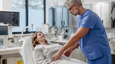 Eνδομητρίωση: Μπορεί να επηρεάσει την ποιότητα των ωαρίων; Τι δείχνουν τα δεδομένα
