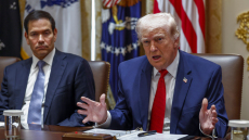 Ο Τραμπ θα τοποθετηθεί «πολύ σύντομα» για την πρόταση του Ιράν, η Τεχεράνη θέλει να κερδίσει χρόνο, λέει ο Ρούμπιο