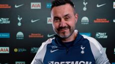 Τότεναμ: Ο Ντε Τσέρμπι απάντησε στην κριτική για τη στήριξη του στον Μέισον Γκρίνγουντ