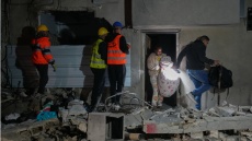 Το Ιράν απορρίπτει τις «μαξιμαλιστικές και παράλογες» αξιώσεις των ΗΠΑ - 14 τραυματίες στο Τελ Αβίβ από ιρανικά πλήγματα, 11χρονη σε «σοβαρή κατάσταση»