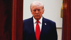 Επιμένει ο Τραμπ: Το Ιράν «ανυπομονεί» για συμφωνία  - Τουλάχιστον 8 νεκροί σε βομβαρδισμό γέφυρας στην Τεχεράνη