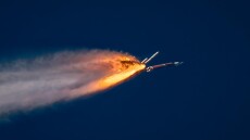 Απίστευτες εικόνες από την εκτόξευση της αποστολής Artemis II με προορισμό τη Σελήνη, βίντεο και φωτογραφίες