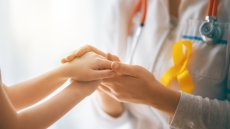 Μειώθηκαν οι θάνατοι από παιδικό καρκίνο, τι δείχνει νέα έρευνα
