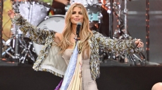 Η Τζέσικα Σίμπσον σε σχέση με μουσικό έναν χρόνο μετά το διαζύγιό της