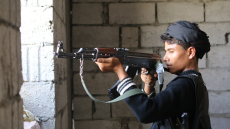 «Πιθανό έγκλημα πολέμου» η στρατολόγηση παιδιών 12 ετών στους Φρουρούς της Επανάστασης, λέει η Διεθνής Αμνηστία