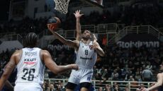 Ο ΠΑΟΚ αγχώθηκε αλλά νίκησε στο φινάλε με 93-90 την Καρδίτσα