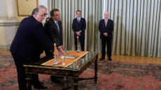 Ορκίστηκαν τα νέα μέλη της κυβέρνησης στο Προεδρικό Μέγαρο, δείτε βίντεο και φωτογραφίες