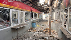 Ένας νεκρός και δεκαπέντε τραυματίες σε επιθέσεις της Ρωσίας στην Ουκρανία πριν την πασχαλινή ανακωχή