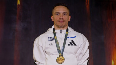 Φοβερός Πετρούνιας στο Κάιρο: Χρυσό μετάλλιο στο Παγκόσμιο Κύπελλο για τον άρχοντα των κρίκων, βίντεο 