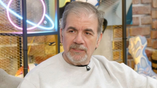 Δημήτρης Σταρόβας για το εγκεφαλικό: Αν ζούσε η μάνα μου δεν νομίζω να άντεχε, ελπίζω να βλέπει ότι τα κατάφερα