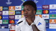 Ρεάλ Μαδρίτης: Ο Βινίσιους παραδέχθηκε δημόσια ότι δεν είχε καλή επαφή με τον Τσάμπι Αλόνσο