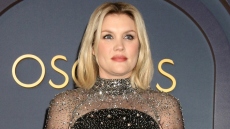 Η σκηνοθέτρια της ταινίας «Ανεμοδαρμένα Ύψη» διαψεύδει ότι συζητά για το ριμέικ του «Βασικού Ενστίκτου»