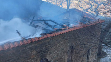 Αχαΐα: Φωτιά σε εκκλησία στην Αιγείρα Αχαΐας, κάηκε ολοσχερώς ο ναός - Δείτε φωτογραφίες
