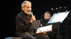 Ο Σταύρος Ξαρχάκος δημιούργησε τραγούδι με τον 9χρονο γιο του