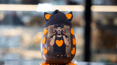 Σοκολατένια αβγά με τον Ακύλα και λαμπάδες Φρίντα Κάλο: Το Πάσχα στην αγορά της Θεσσαλονίκης
