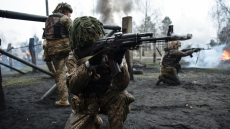 Ρωσία και Ουκρανία ξαναρχίζουν τις επιθέσεις με drones, δύο νεκροί πριν από τη λήξη της εκεχειρίας