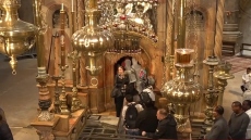Με κατάνυξη και συγκίνηση η Αποκαθήλωση στα Ιεροσόλυμα, δείτε βίντεο