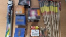 Συνελήφθη 44χρονος στην Ελευσίνα, είχε πάνω του περισσότερα από 630 βεγγαλικά