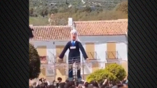 Δείτε βίντεο: Γέμισαν γιγαντιαίο ομοίωμα του Νετανιάχου με εκρηκτικά και το ανατίναξαν στην Ισπανία