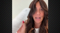 Απαγορεύτηκε η είσοδος στην Ελλάδα σε Τουρκοκύπρια που είχε τραγουδήσει στην Κομοτηνή εμβατήριο για την καταστροφή της Σμύρνης, «θα το ξαναέκανα» λέει