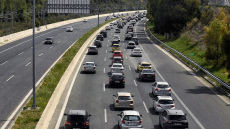 Σημειωτόν από τον Ισθμό μέχρι την Κινέτα η επιστροφή των  εκδρομέων του Πάσχα - Δείτε live πού υπάρχουν τα μεγαλύτερα προβλήματα 