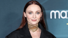 Σόφι Τέρνερ: Συνεχίζονται τα γυρίσματα του «Tomb Raider» μετά τον τραυματισμό της, είχαν διακοπεί για δύο εβδομάδες